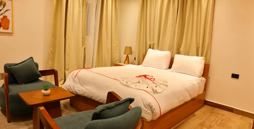 king bed oia